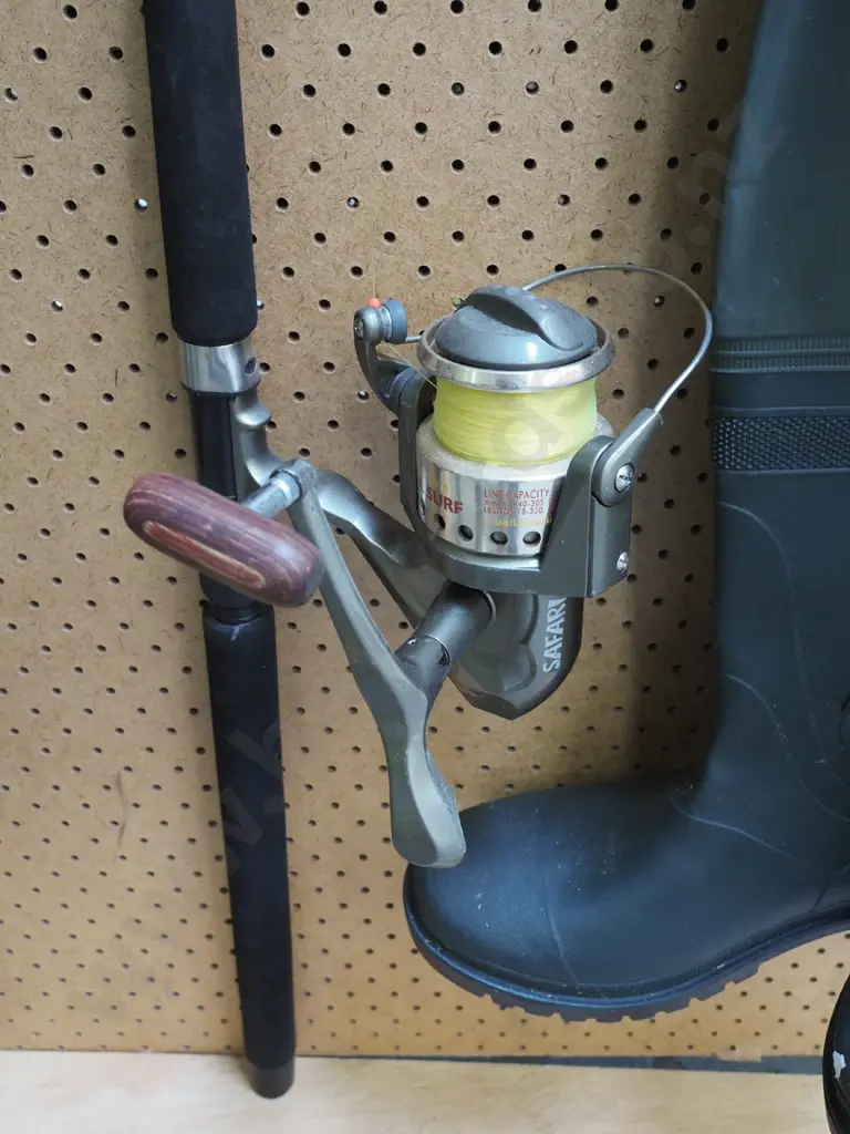 fishing rod and reel  Image 1++