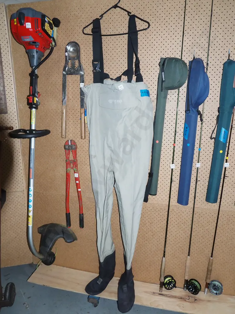 pair of Riverworks size medium waders Image 1++