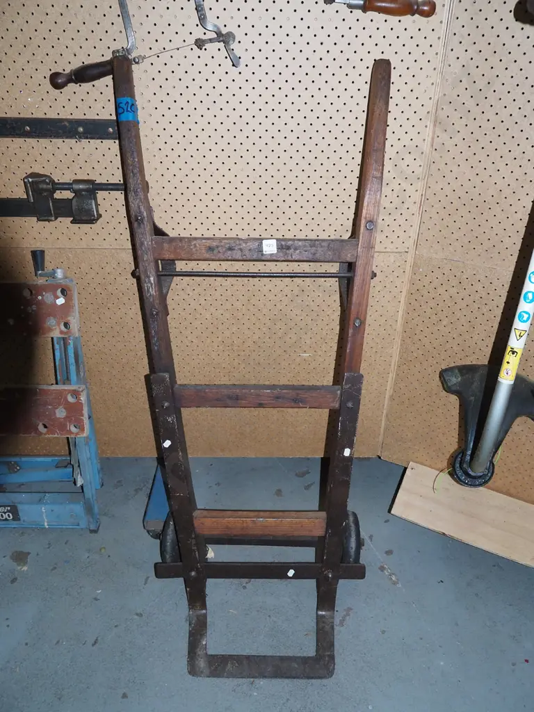 vintage sack barrow Image 1++