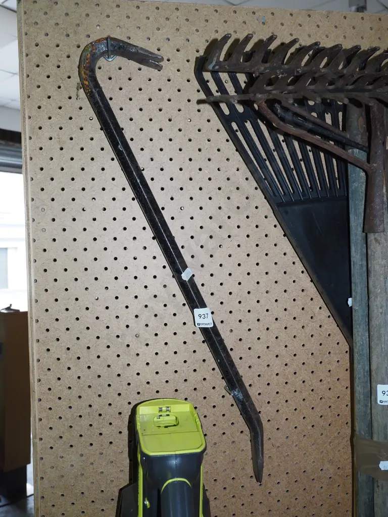 wrecking bar Image 1++