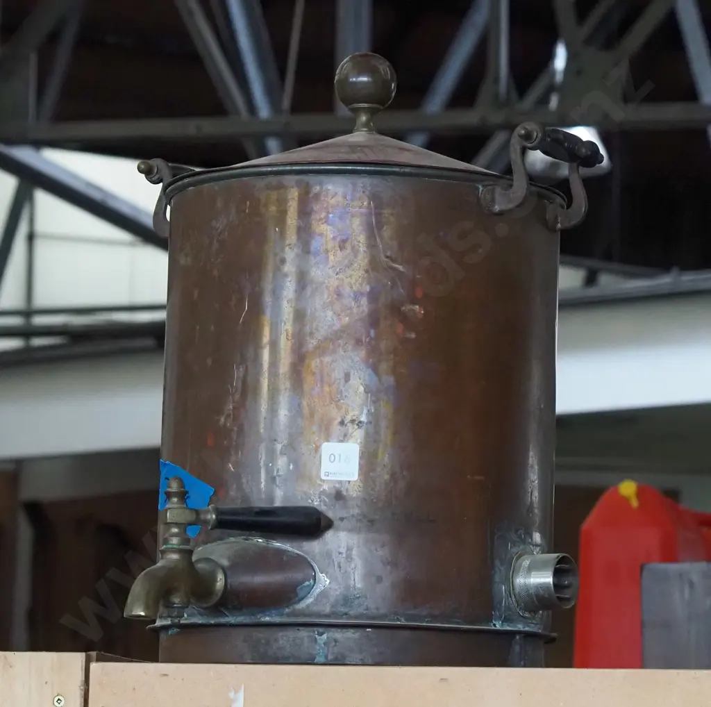 vintage copper tea urn Image 1++