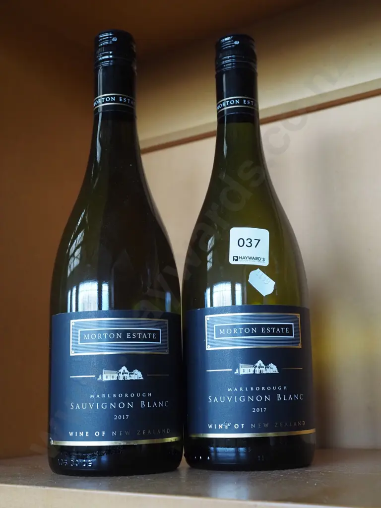 2x bottles of Morton Estate sauvignon blanc 2017 Image 1++