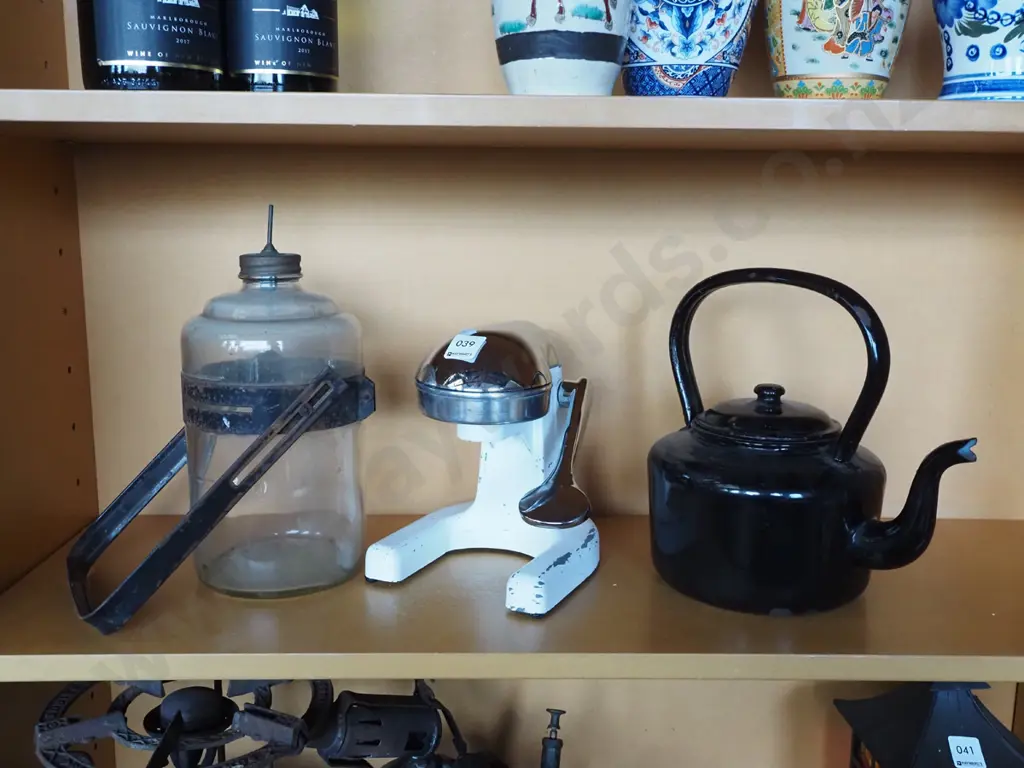 enamel tea pot, orange juicer, chicken waterer Image 1++