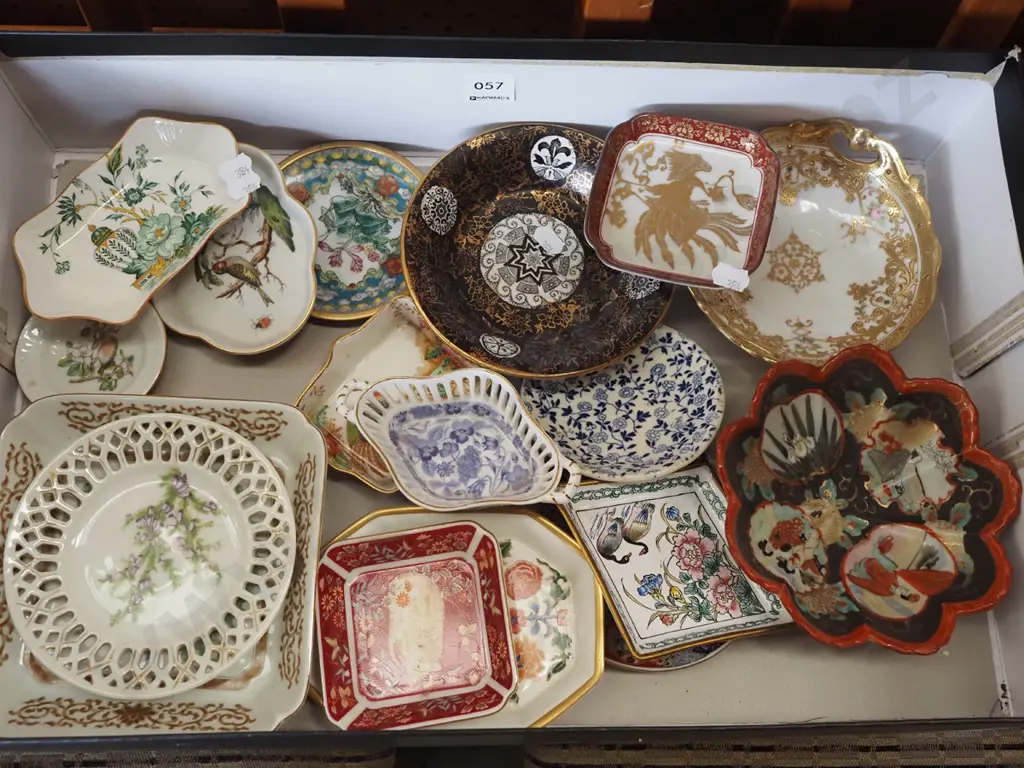 box; bowls and dishes Image 1++