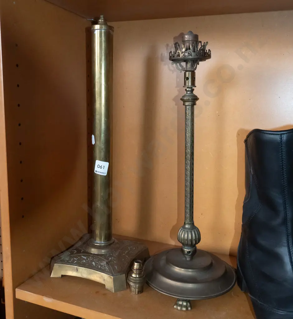 2x brass table lamp bases H475 Image 1++