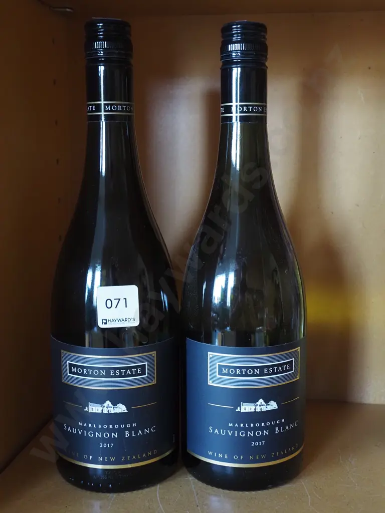 2x bottles of Morton Estate sauvignon blanc 2017 Image 1++