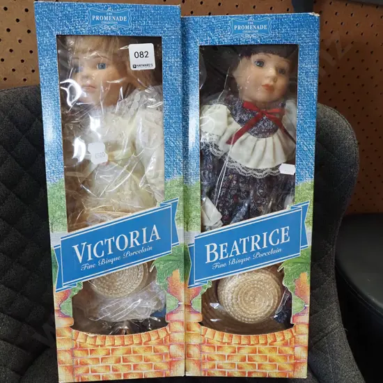 2x boxed porcelain dolls - Victoria, Beatrice