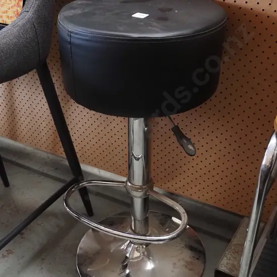 black vinyl bar stool