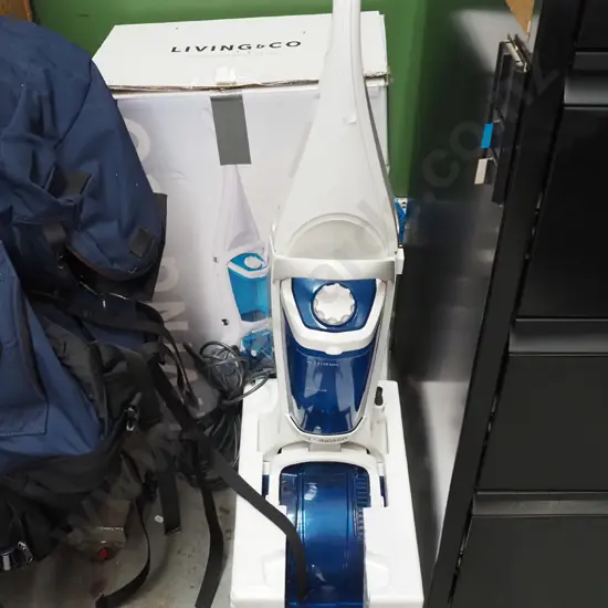 Living & Co carpet cleaner