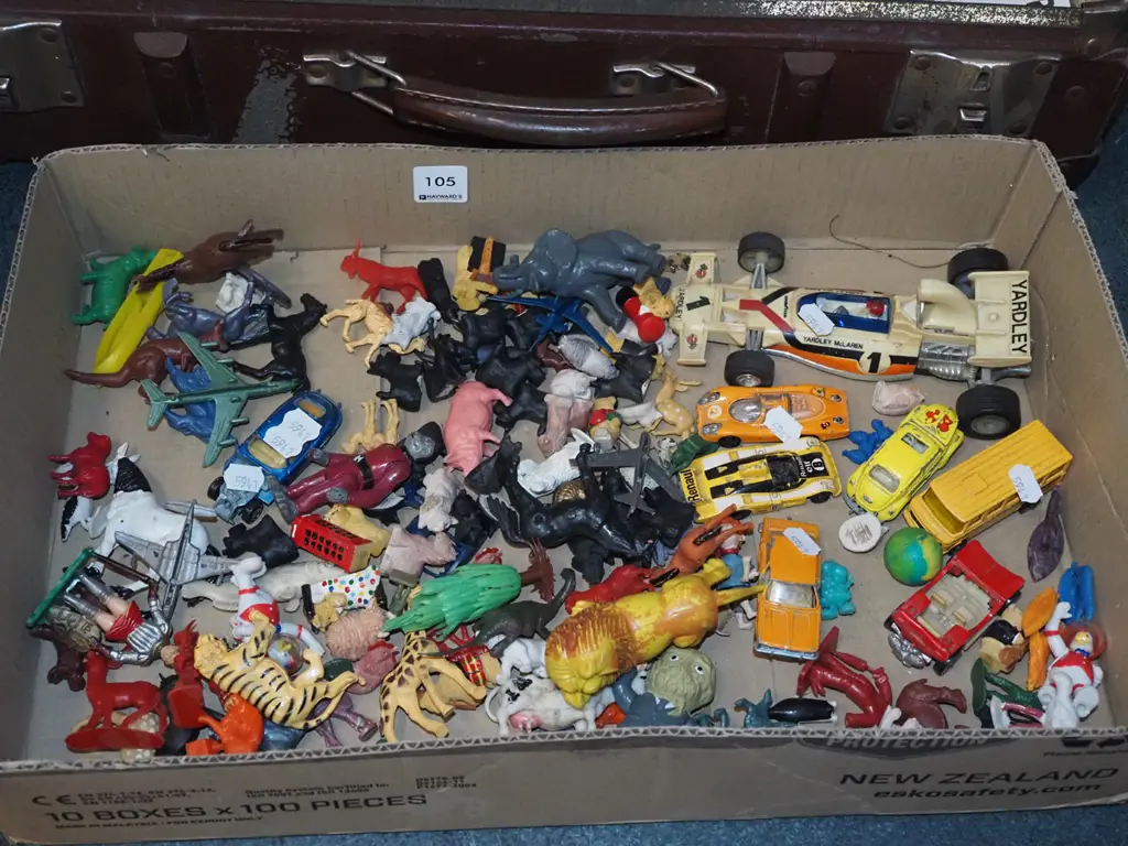 box; plastic toys, model vehicles Image 1++