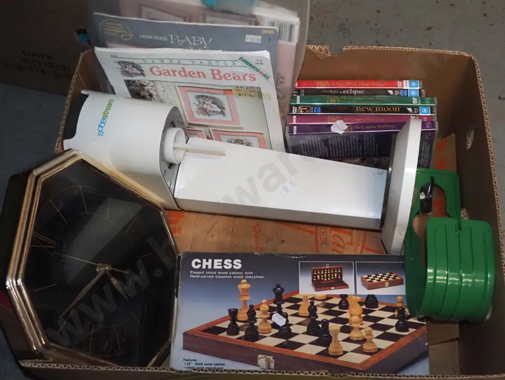 box; soda stream, DVDs, chess game etc Image 1++