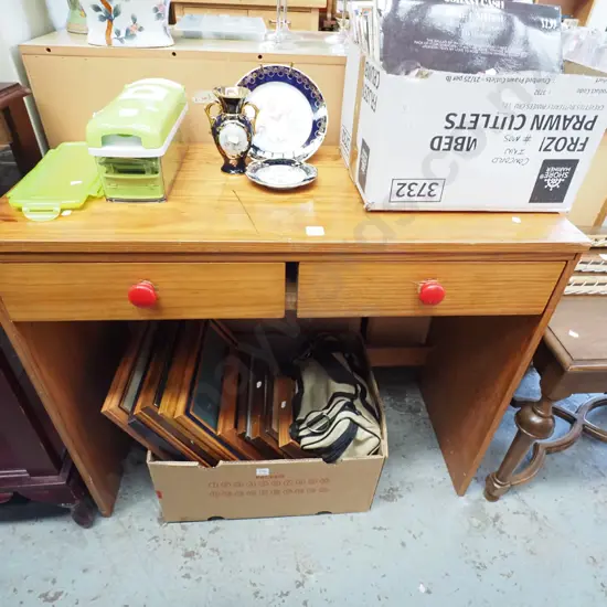 pine 2 drawer desk H750 W900 D410 - scratches to top