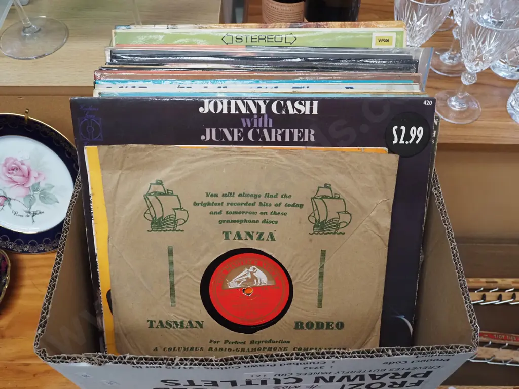 box; LPs; Johnny Cash, Andy Williams etc Image 1++