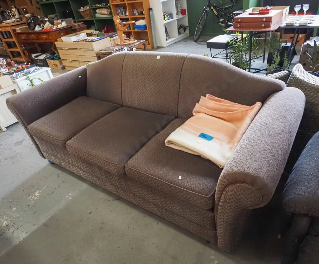 brown upholstered rolled arm 3 seater sette - fading Image 1++