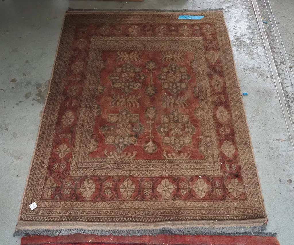 small woollen floor mat L1460 W1000 - fading Image 1++