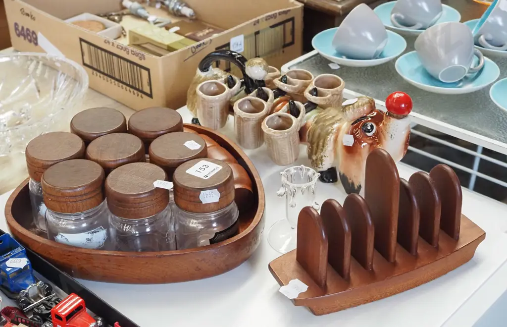 novelty sausage dog decanter, wooden toast rack, canisters etc Image 1++