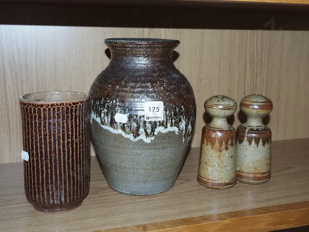 studio vases, salt and peppers Vase H220 Image 1++