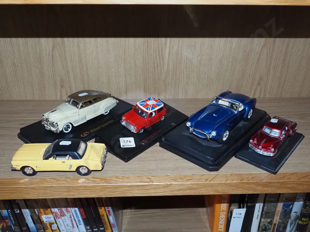 5x diecast metal model vehicles Image 1++