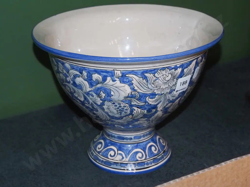hand painted Italian footed bowl H210 Image 1++