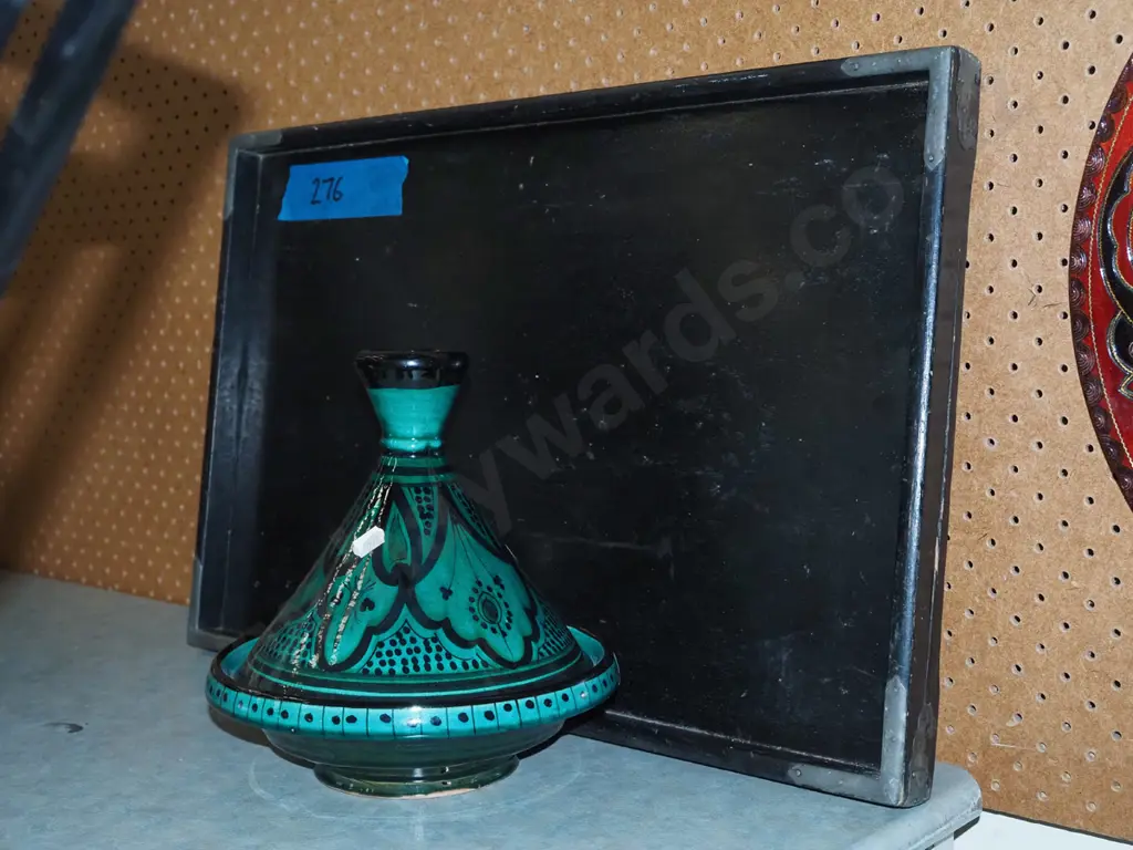 black painted wooden tray, small tangine H220 Image 1++