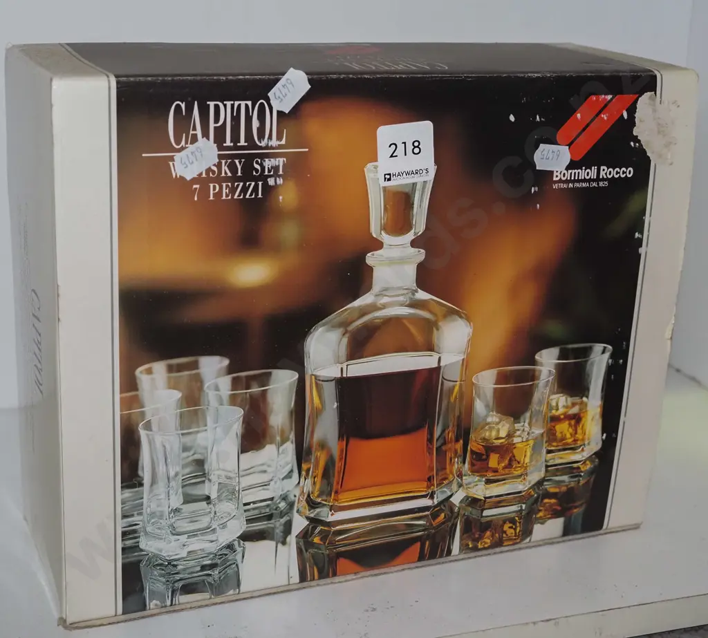 boxed crystal whisky set Image 1++