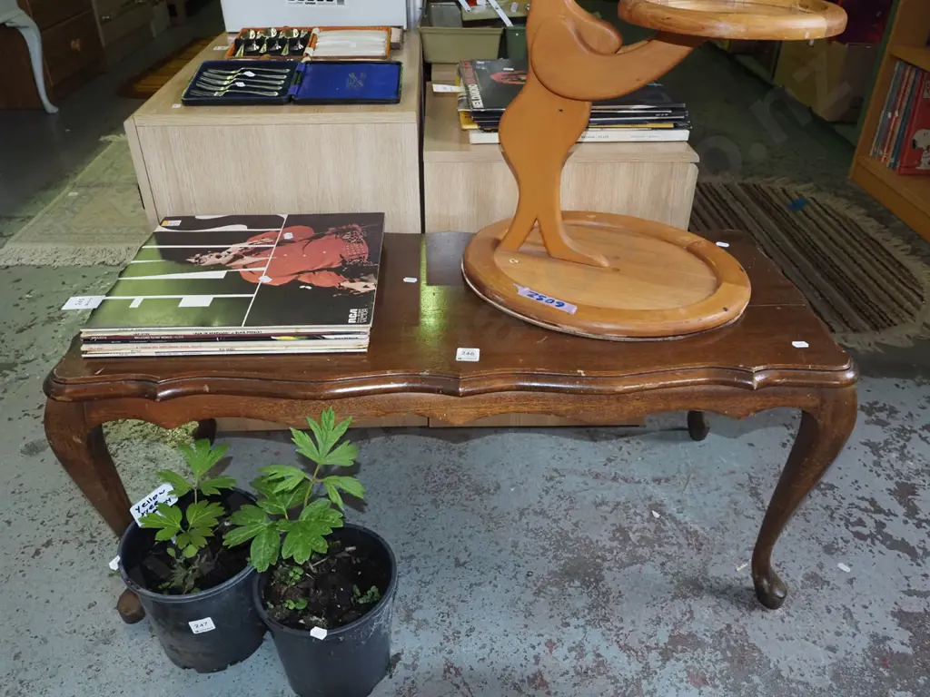 mahogany cab leg coffee table - scratches to top Image 1++