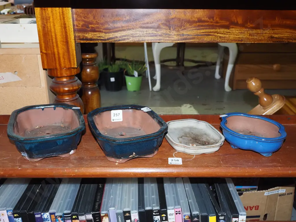 3x bonsai planters, 1x small tray Image 1++