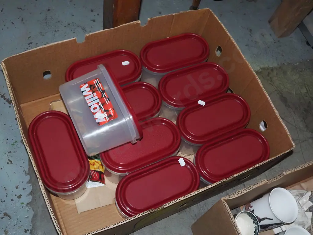 box of canisters Image 1++