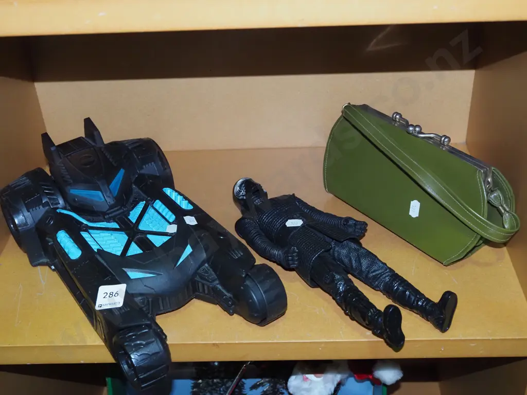 toy Bat mobile, Star Wars figurines, clutch purse Image 1++