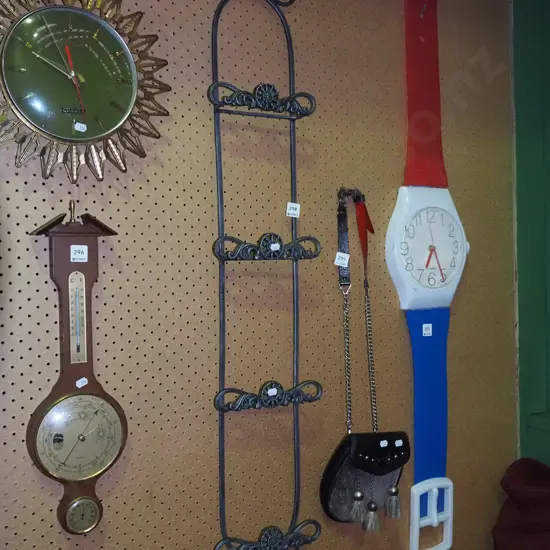 wrought metal wall mounted plate stand