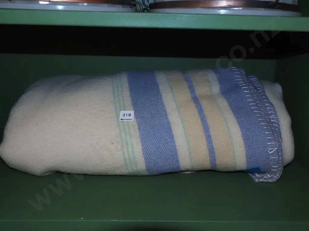 woollen blanket Image 1++