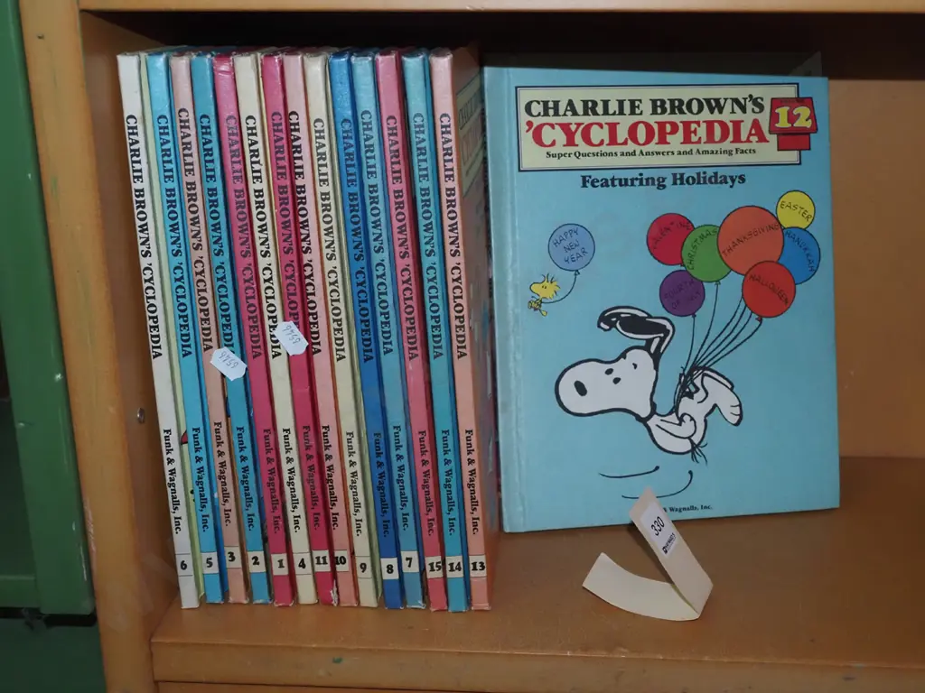 Charlie Brown Encyclopedias Image 1++