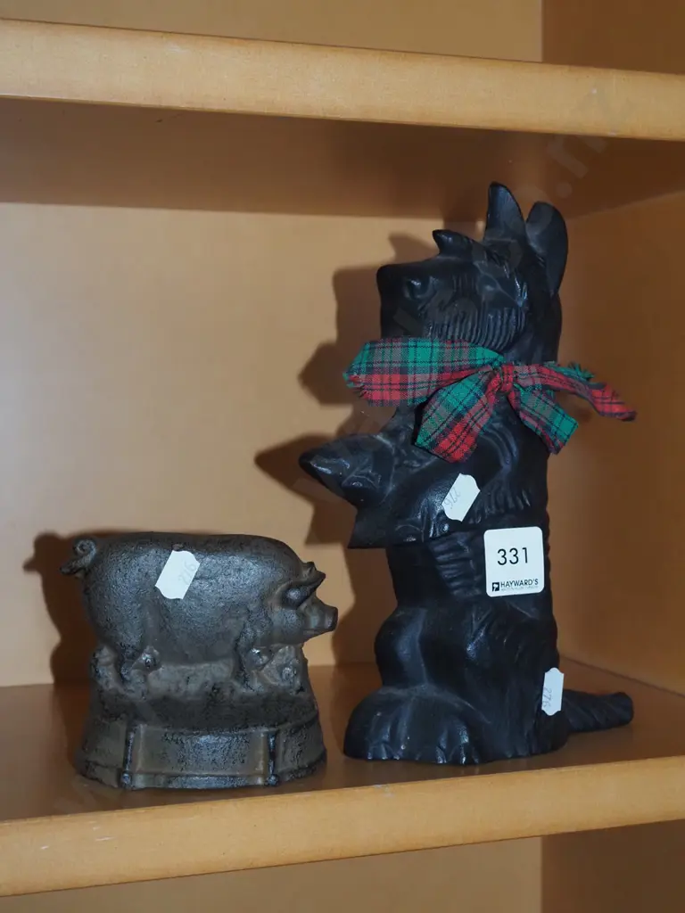 cast iron door stops Image 1++