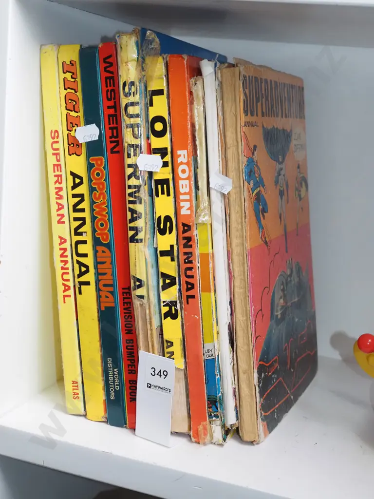 various Superman and other annuals Image 1++