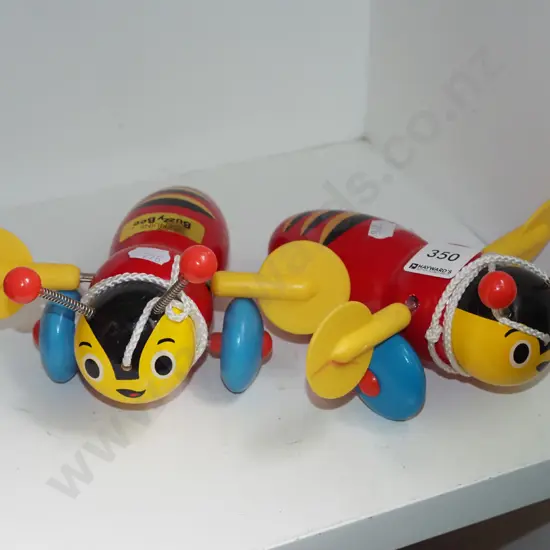 2x wooden Buzzy Bees