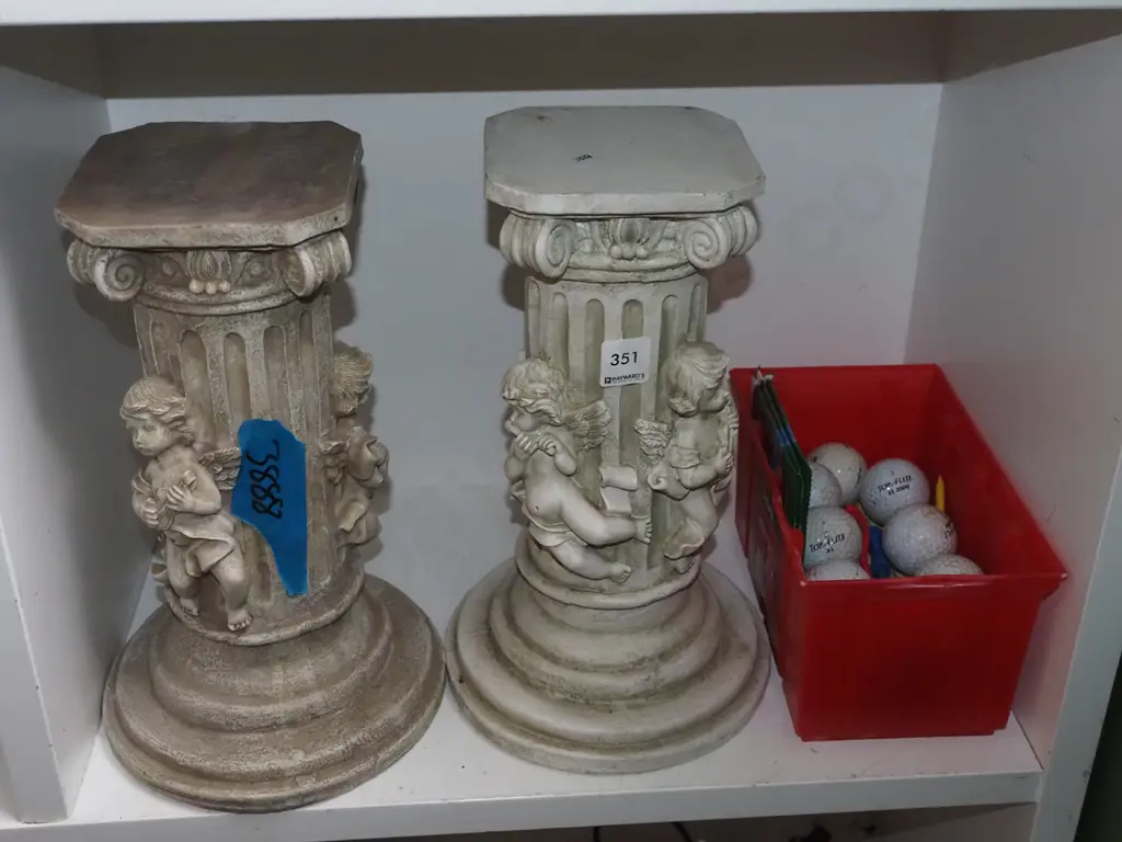 2x composite plinths, tub of golf balls and tees Plinth H310 Image 1++