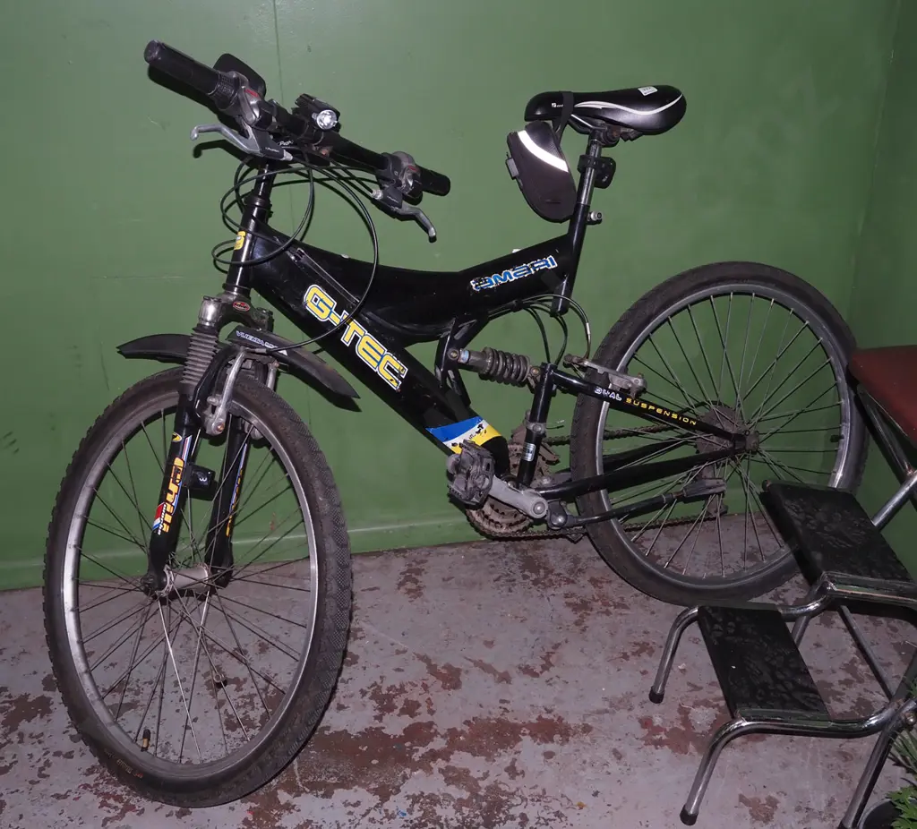 G-Tech full suspension mountain bike Image 1++