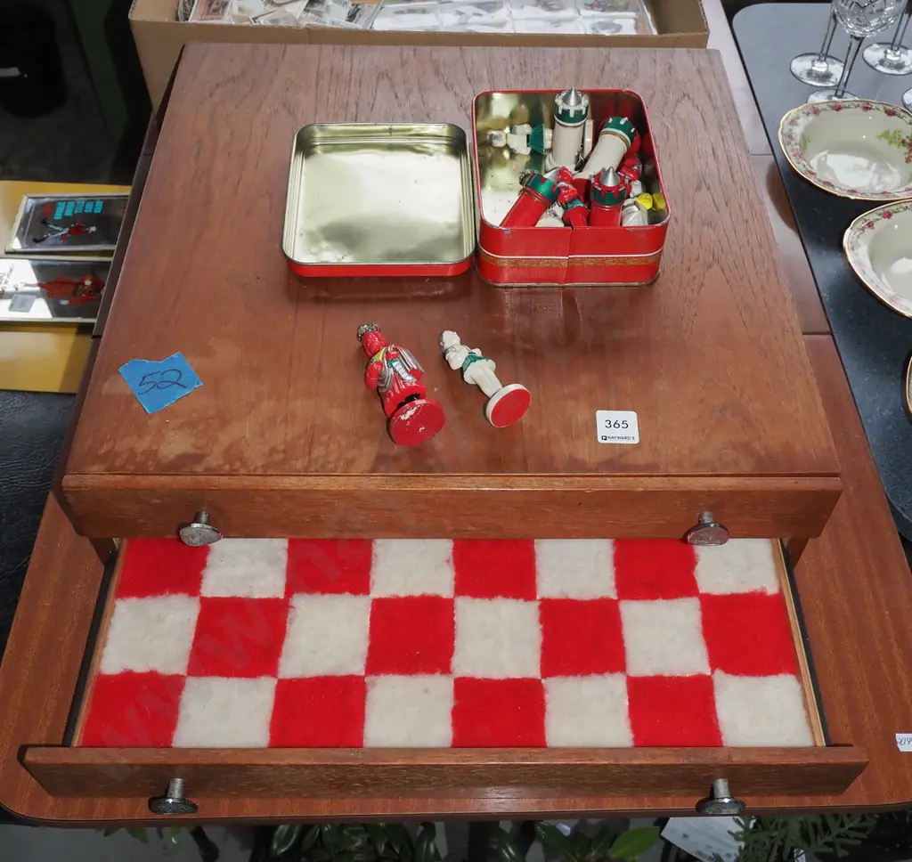 2 drawer games compendium - draughts, chess Image 1++