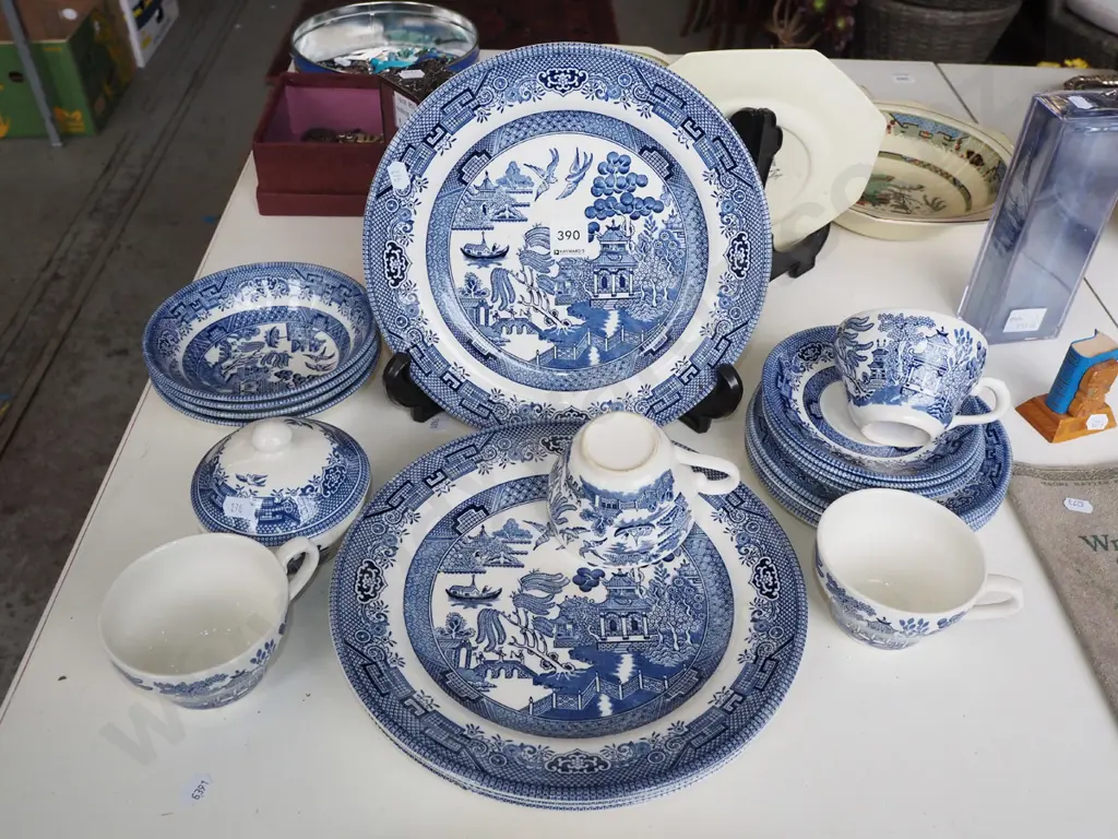 willow pattern Churchill plates, bowls, cups Image 1++