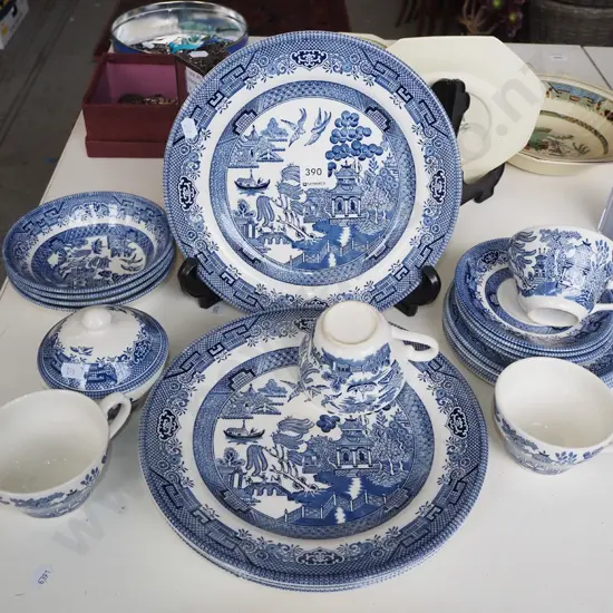 willow pattern Churchill plates, bowls, cups