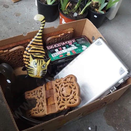 box; poker games, duck themed wooden bucket etc