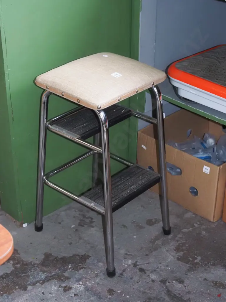 vinyl top kitchen step stool Image 1++