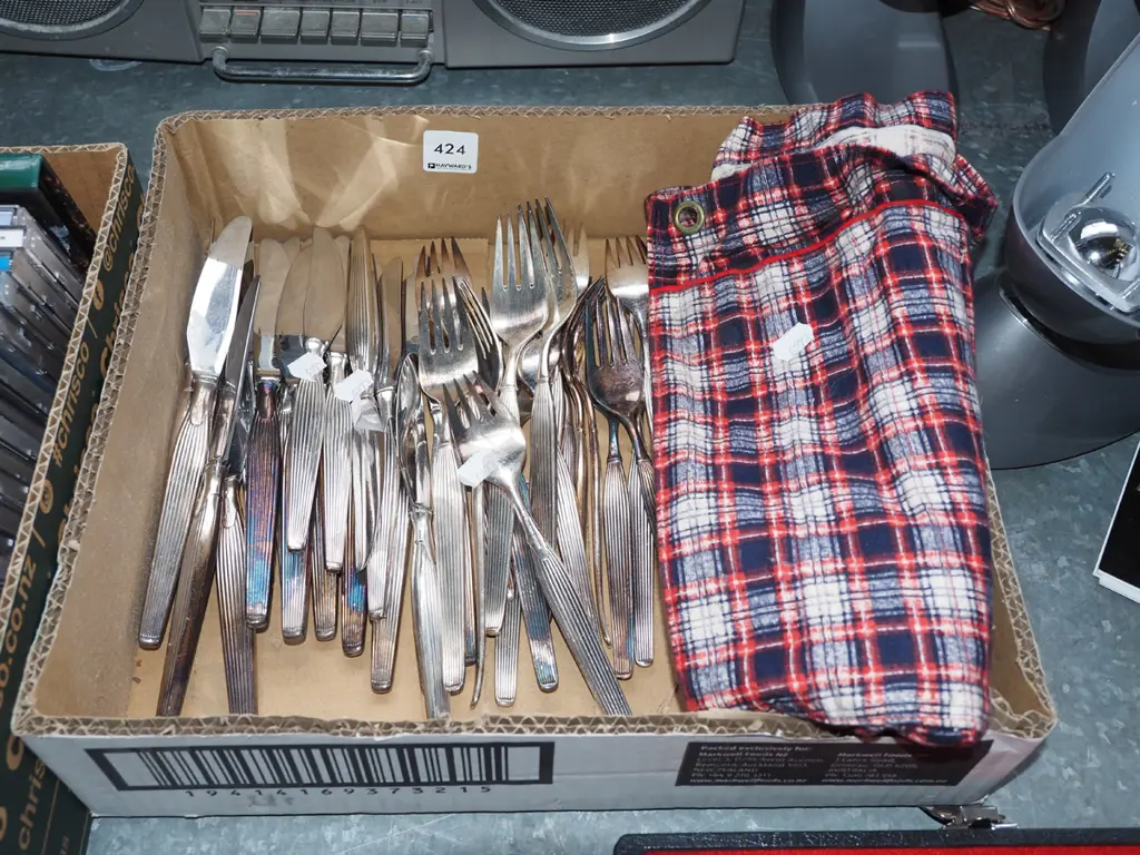 box; cutlery, fabric cutlery bags Image 1++