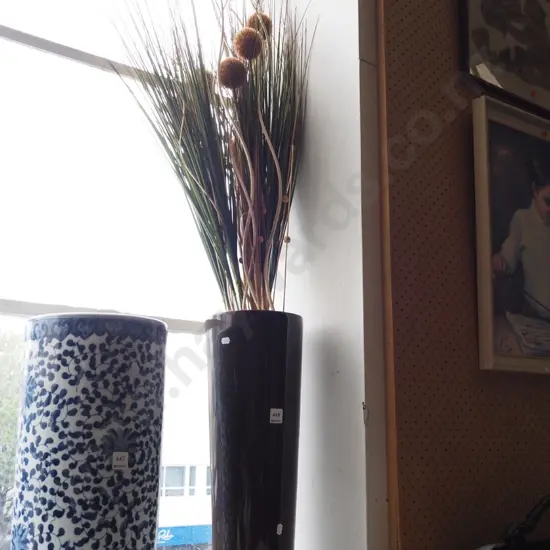  black glazed vase with faux reeds etc Vase H500