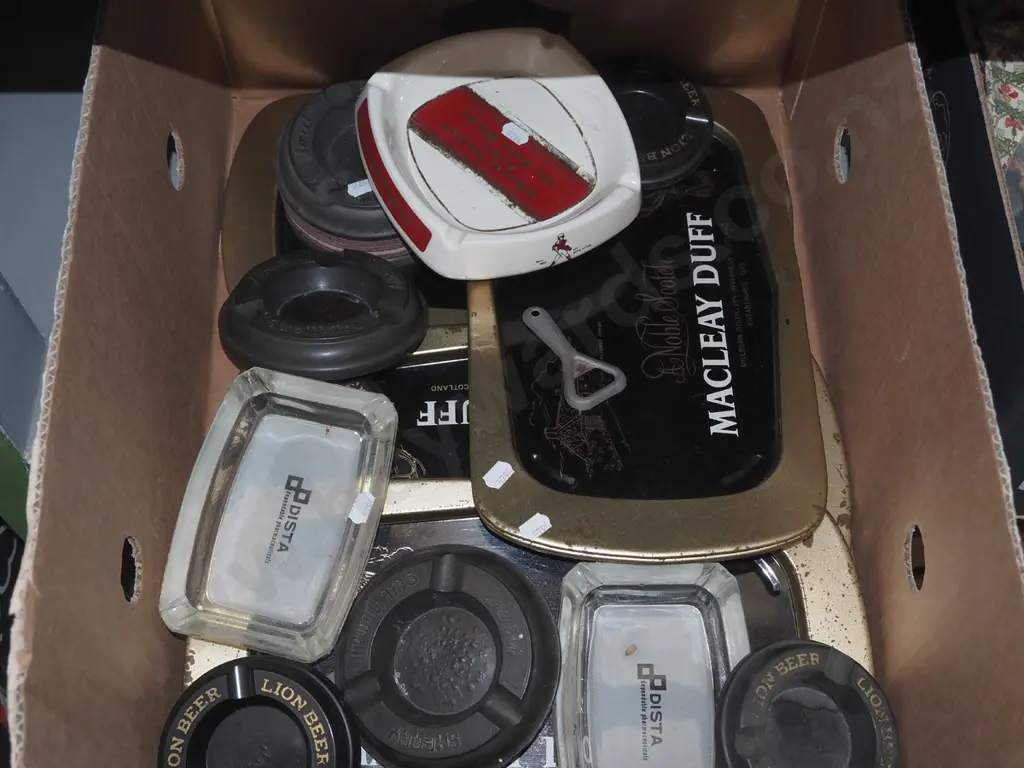 box; ashtrays etc Image 1++