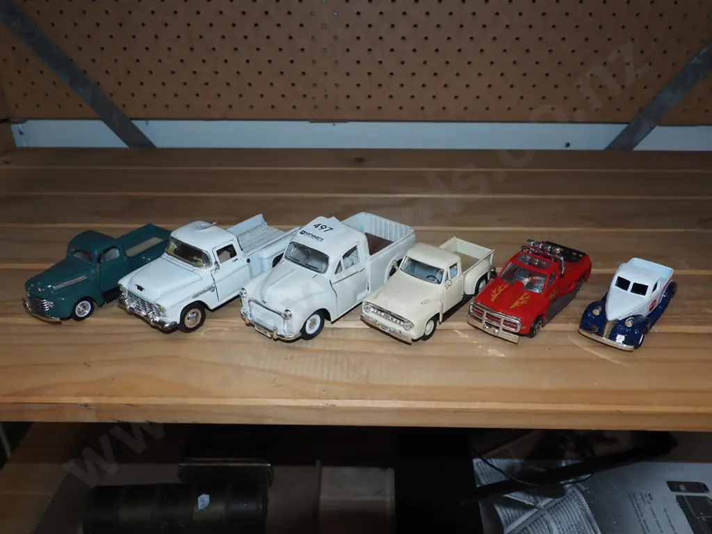 6x diecast model vehicles Image 1++