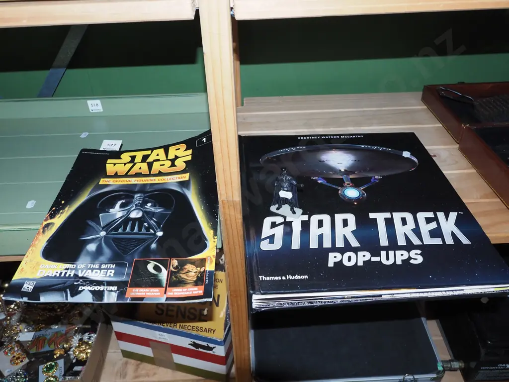Star Wars magazine, Star Trek pop up book, Darth Vader figurine Image 1++