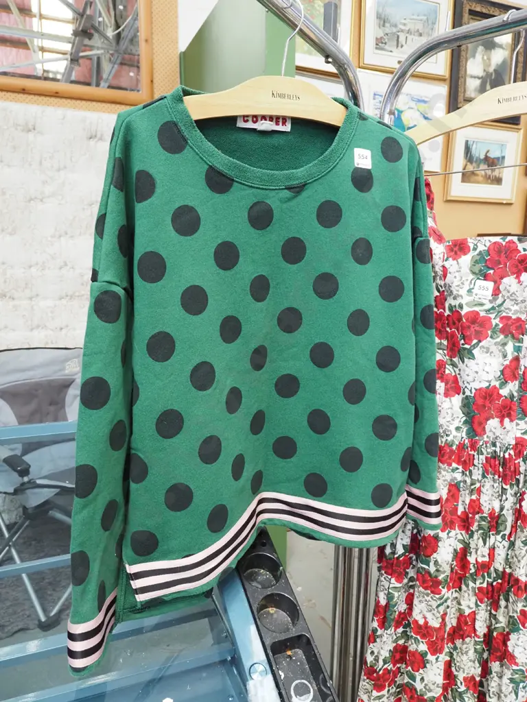 Trelise Cooper green black polka dot size Medium sweatshirt Image 1++