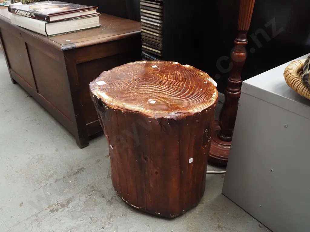 composite faux tree trunk stool Image 1++