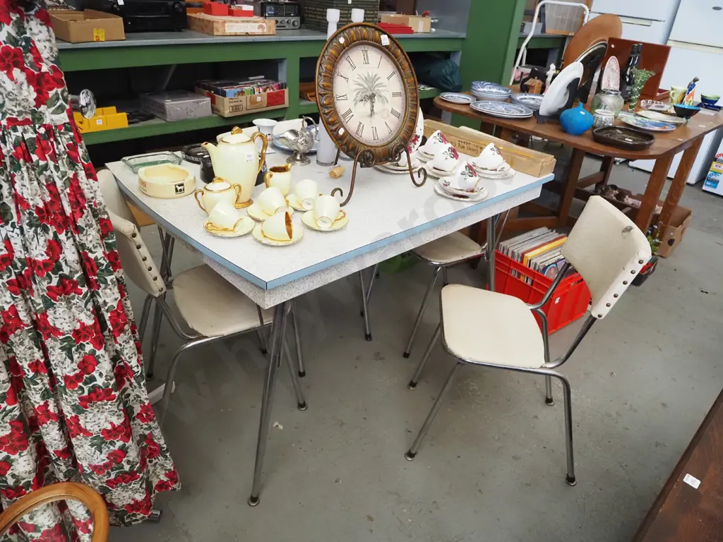 formica top dining table with 4 vinyl chairs - rips ands stains to vinyl H750 W1170 D800 Image 1++